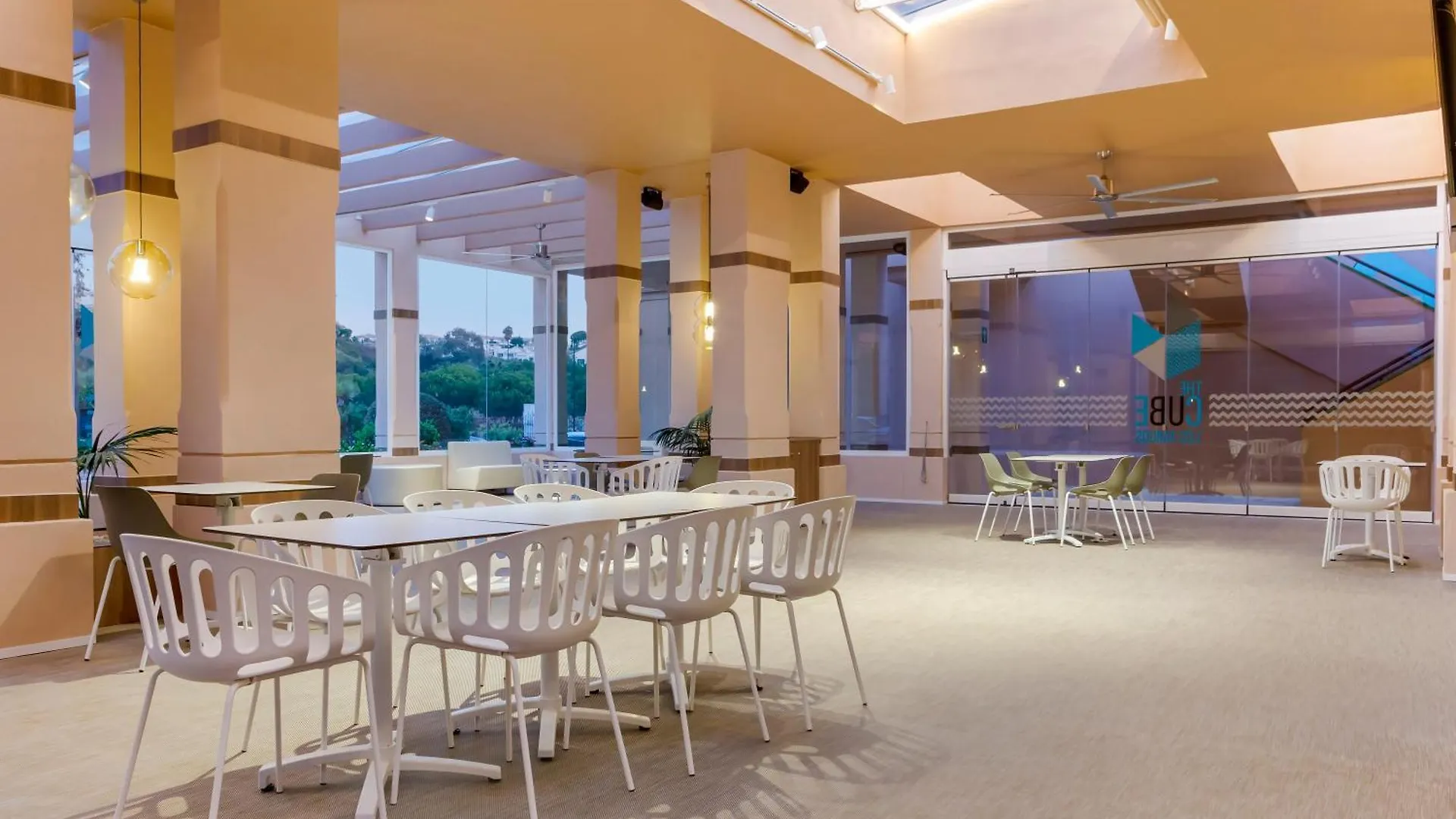 Los Amigos Beach Club La Cala De Mijas 3*,  Španělsko