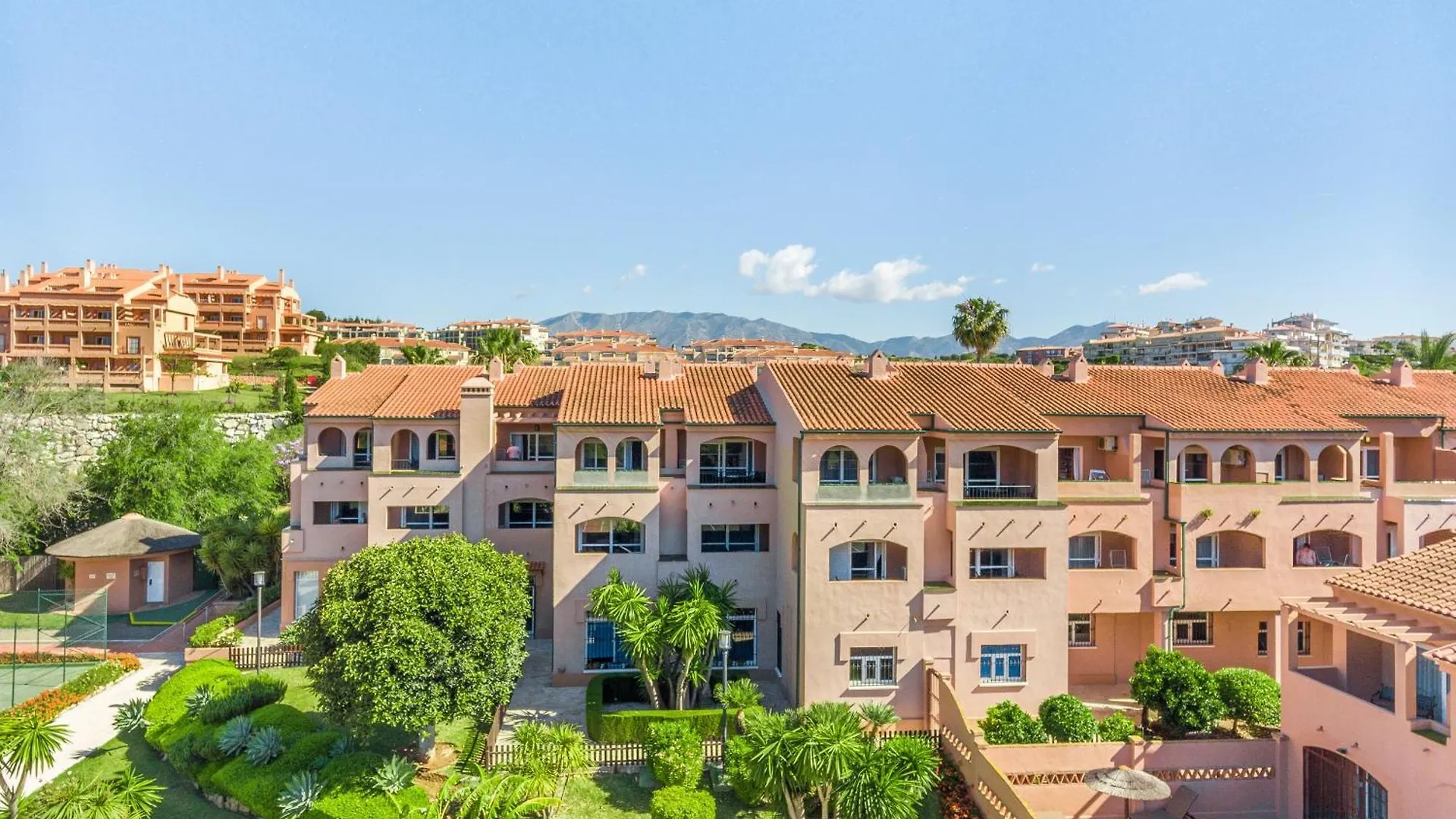 Los Amigos Beach Club La Cala De Mijas 3*,  Spain