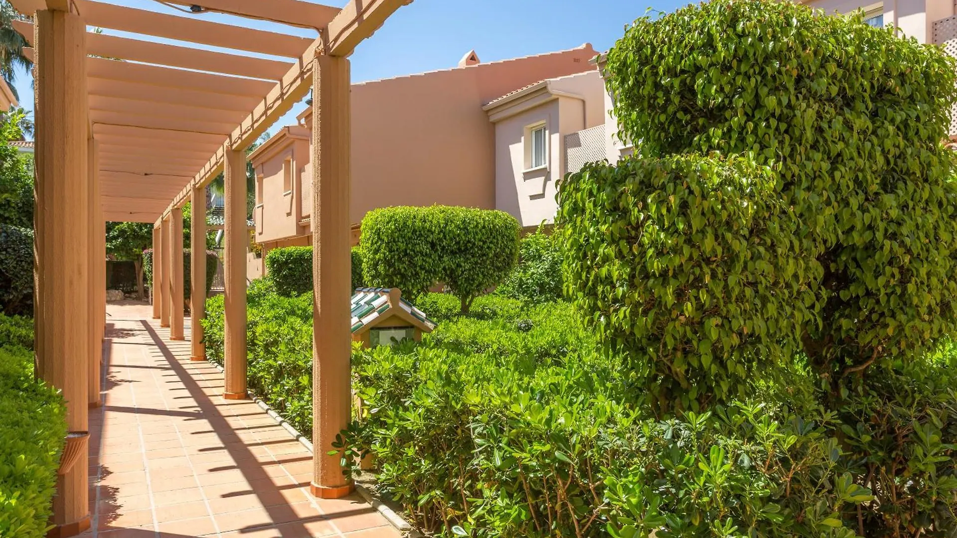 Los Amigos Beach Club La Cala De Mijas Aparthotel